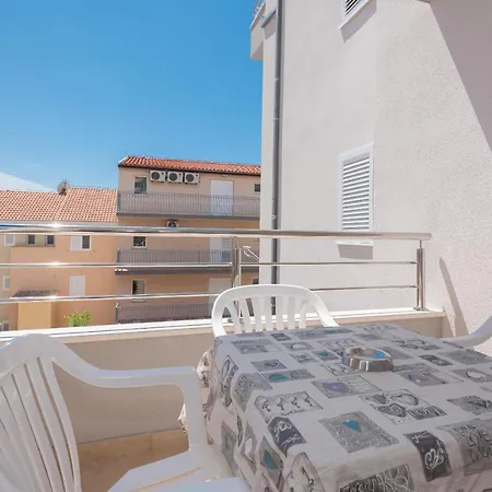 Vujcic Appartement Makarska