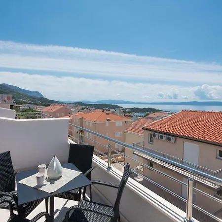 Vujcic Makarska
